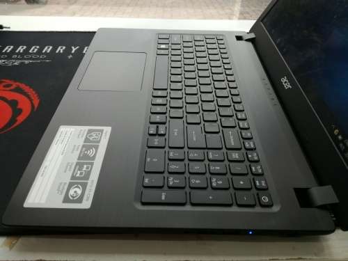 What a Beauty!!***ACER EX2540*LATEST 7TH GEN i5*1000GB HDD*4GB DDR4 RAM*HD DISPLAY*